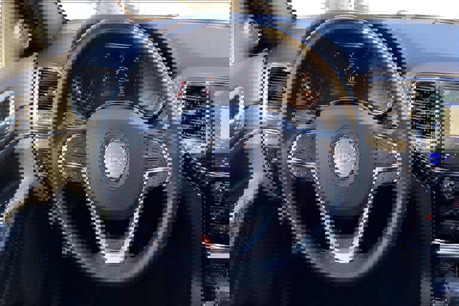 Used 2020 Jeep Grand Cherokee Limited image 8