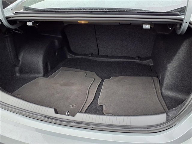 Used 2024 Chevrolet Malibu LT w/ Sport Edition image 24