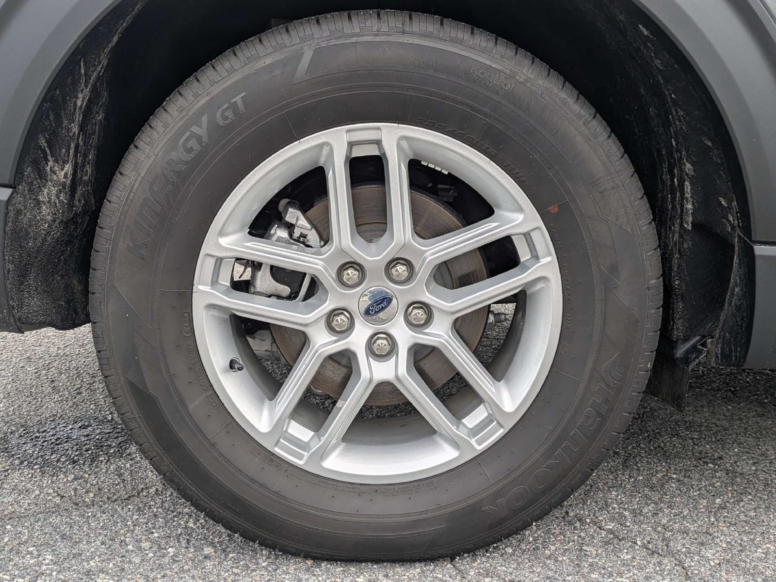 Certified 2026 Ford Explorer Active RWD image 13