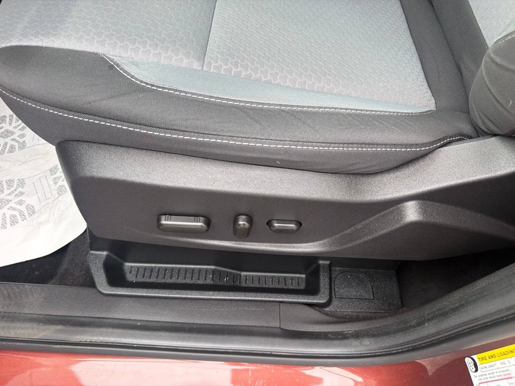 Certified 2018 Ford Escape SE w/ SE Sync 3 Package FWD image 27