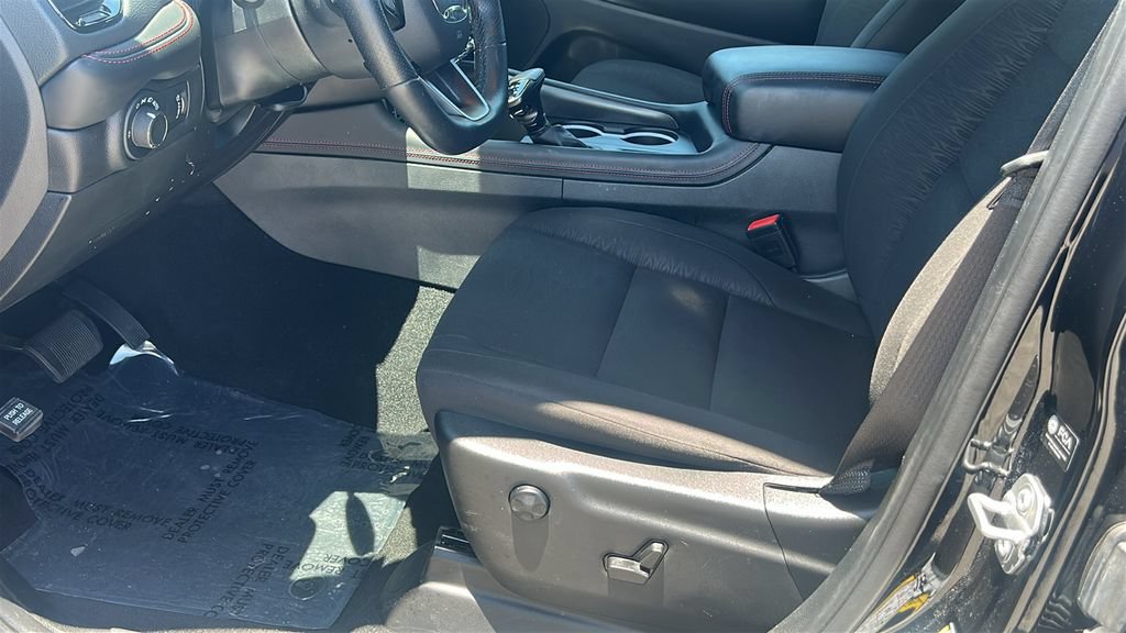 Used 2025 Dodge Durango GT RWD image 6
