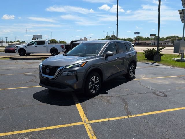 Used 2023 Nissan Rogue SV FWD image 3