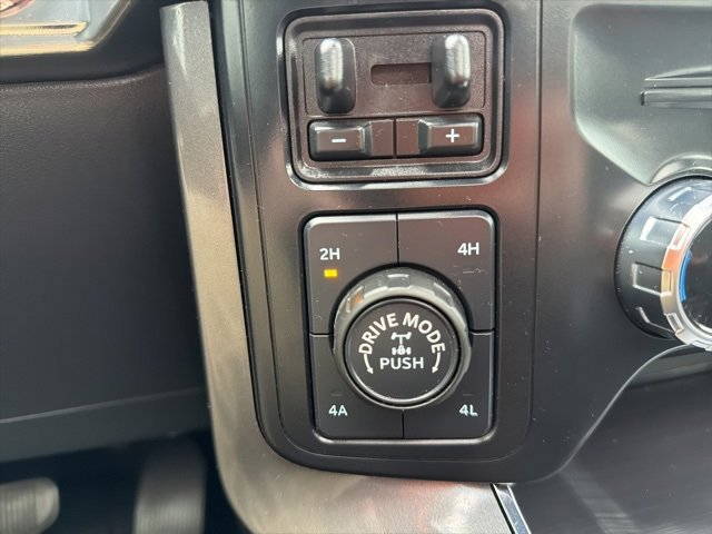 Certified 2023 Ford F150 Lariat w/ Equipment Group 502A High image 18