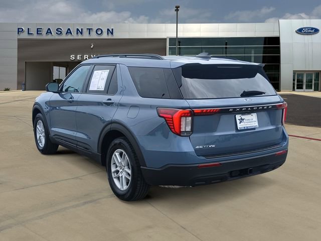 Certified 2026 Ford Explorer Active RWD image 3