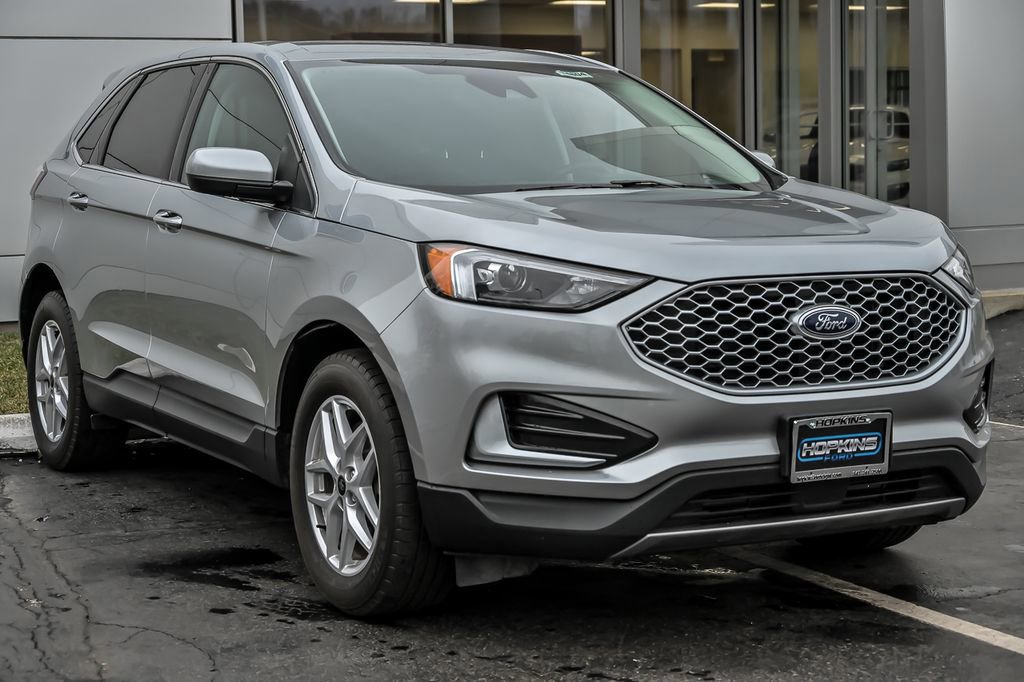 Certified 2024 Ford Edge SEL image 11