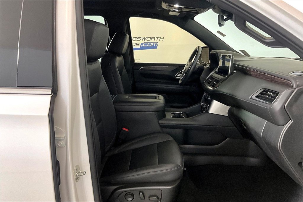 Used 2023 Chevrolet Tahoe LT w/ Luxury Package RWD image 6