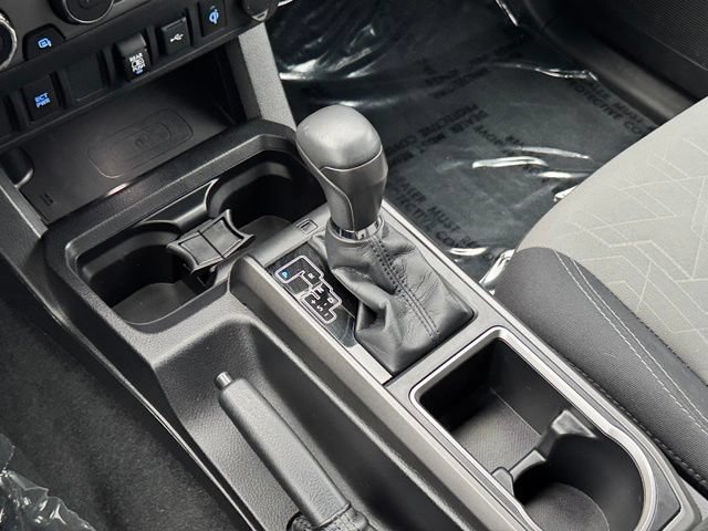 Used 2021 Toyota Tacoma TRD Sport AWD/4WD image 15