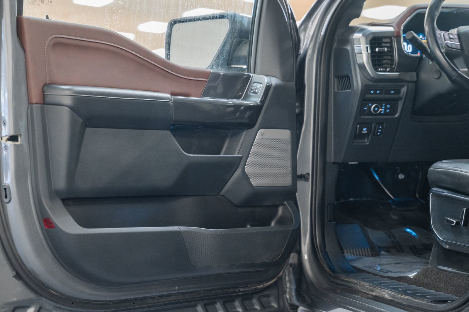 Certified 2021 Ford F150 Lariat w/ Equipment Group 502A High image 43