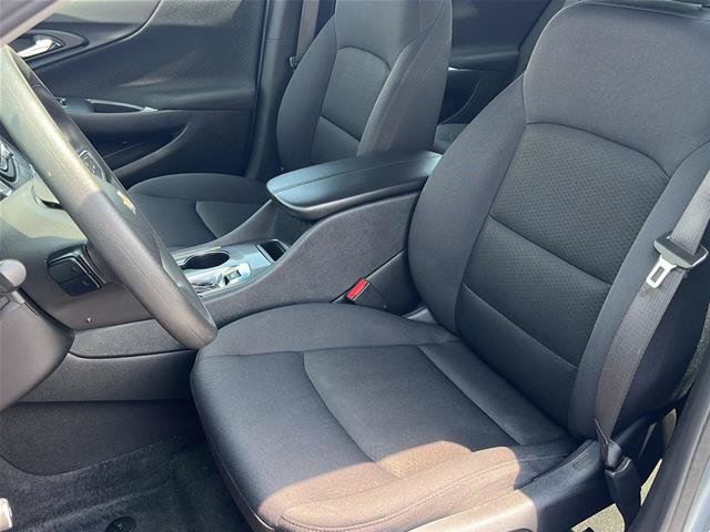 Used 2025 Chevrolet Malibu LT FWD image 11