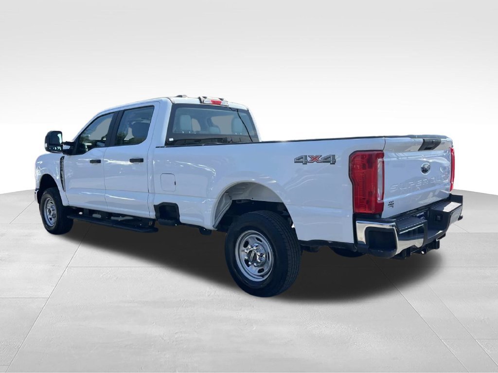 Certified 2024 Ford F250 XL w/ XL Chrome Package AWD/4WD image 8