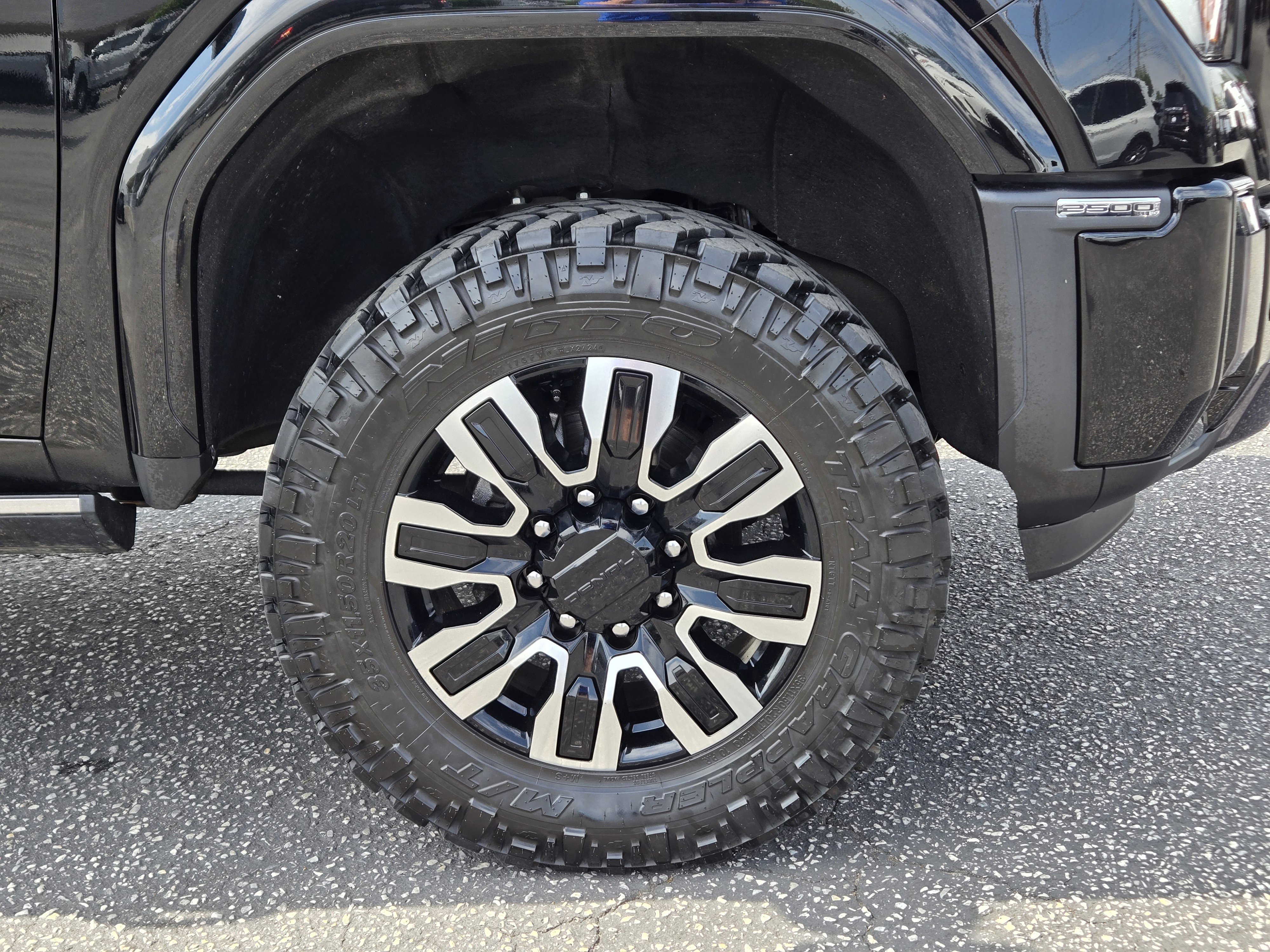 Used 2024 GMC Sierra 2500 Denali Ultimate w/ Max Trailering Package AWD/4WD image 5