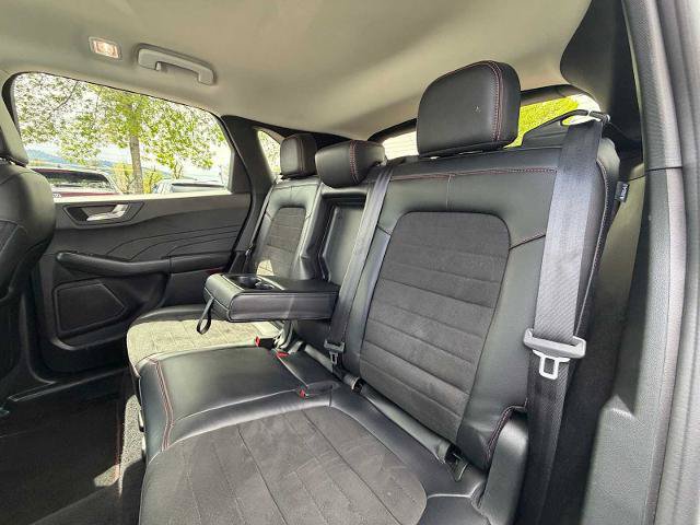 Certified 2022 Ford Escape SEL w/ SEL Stealth AWD Package image 24