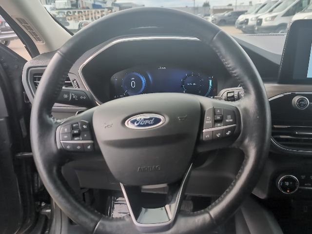 Certified 2020 Ford Escape Titanium image 12