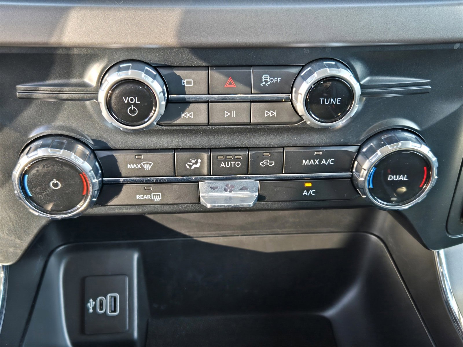 Certified 2025 Ford F150 XLT w/ Equipment Group 301A Standard image 17