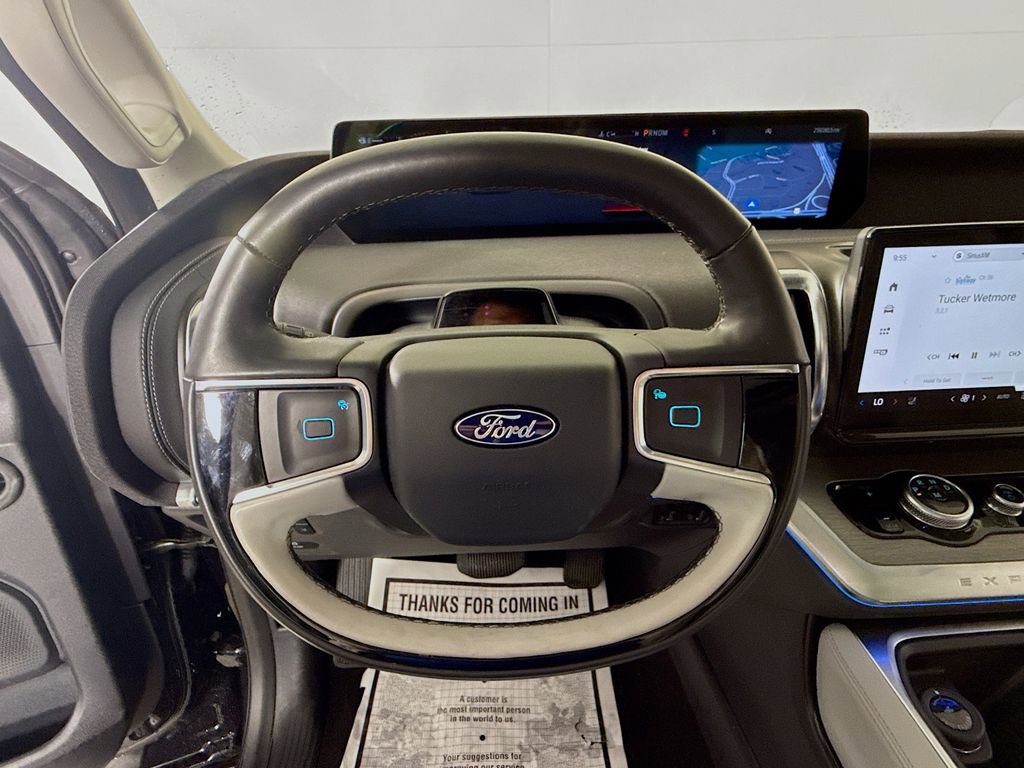 Certified 2025 Ford Expedition Platinum AWD/4WD image 11