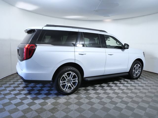 Certified 2025 Ford Expedition Active AWD/4WD image 8
