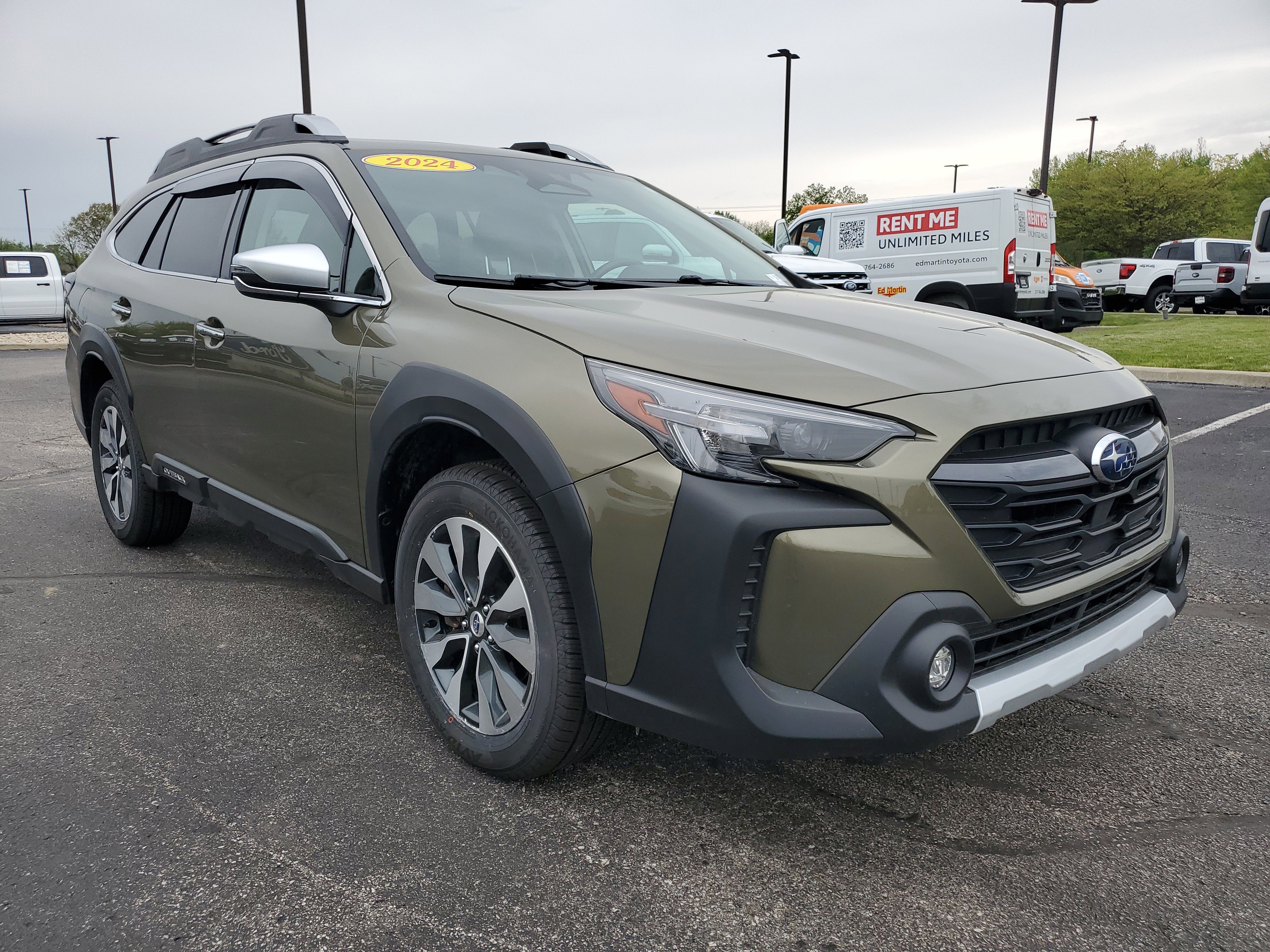 Used 2024 Subaru Outback Touring AWD/4WD image 5