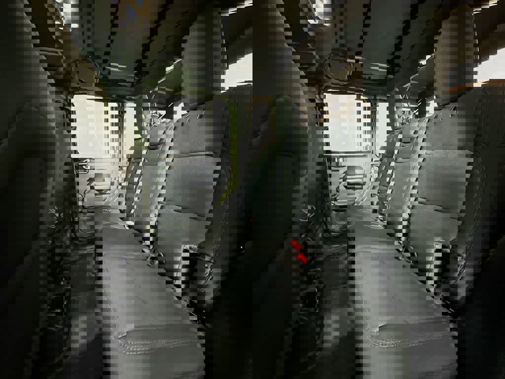 Used 2021 Jeep Wrangler Unlimited Sport image 14