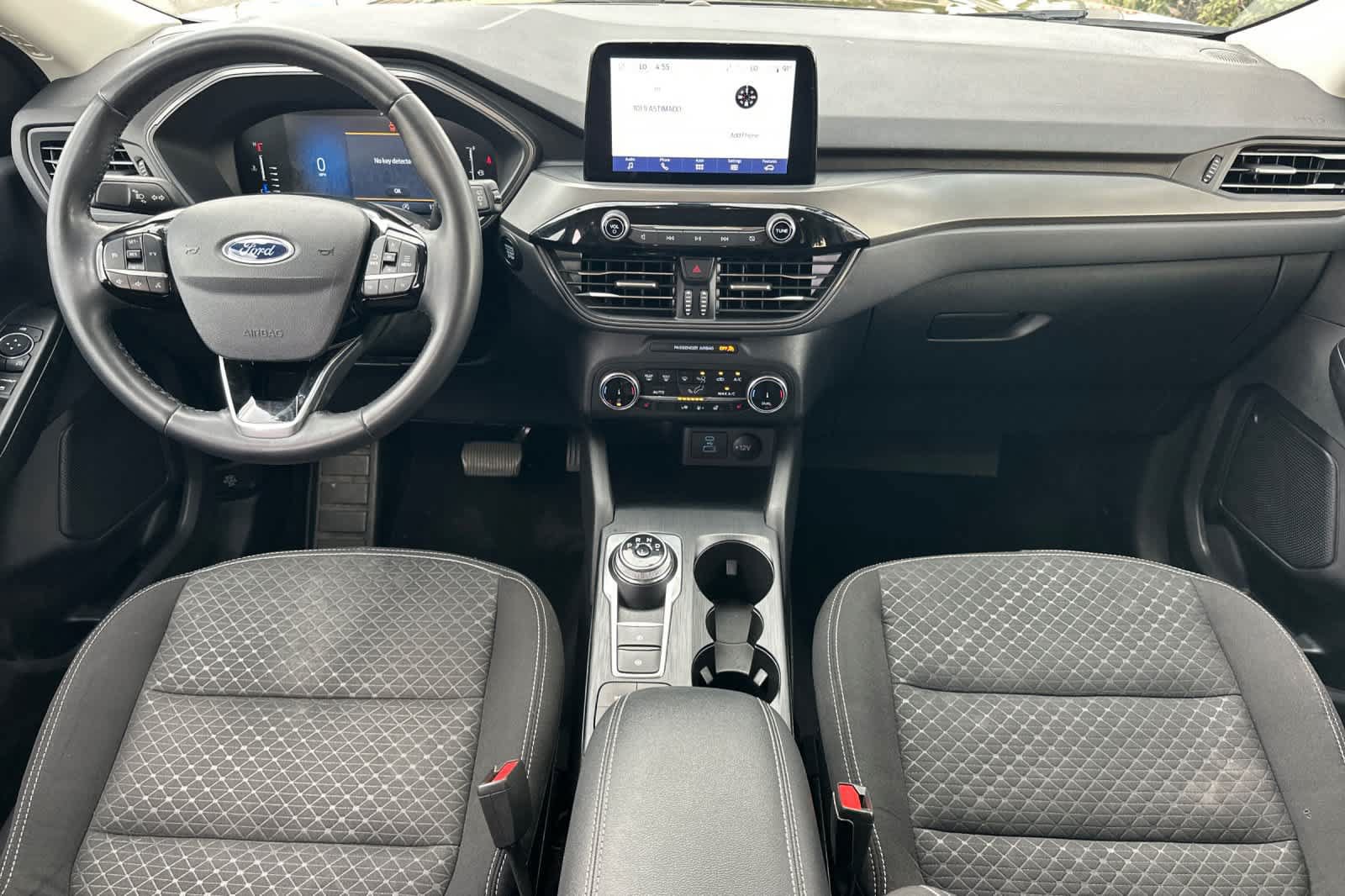 Certified 2023 Ford Escape Active w/ Cold Weather Package FWD image 3