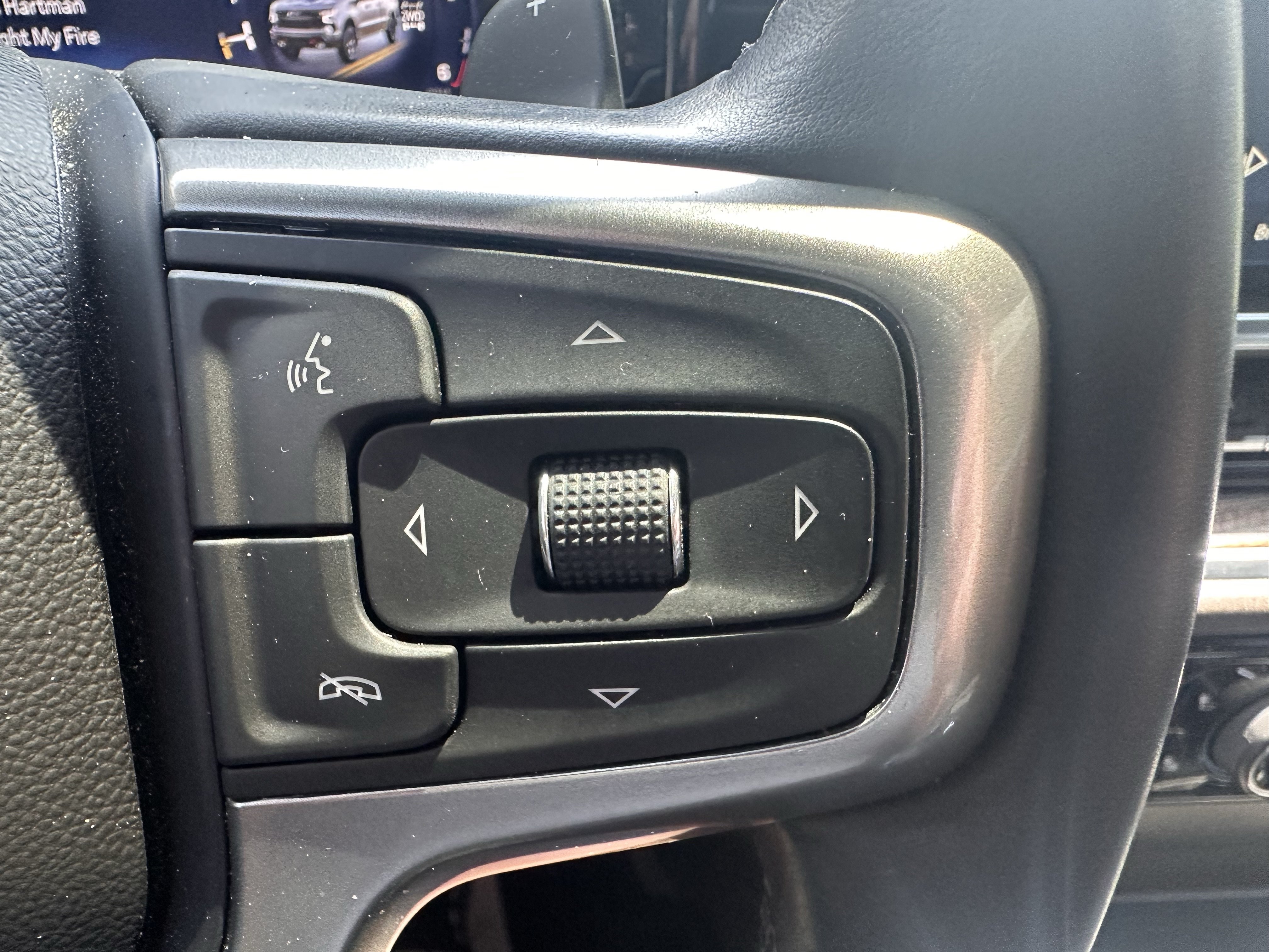 Used 2024 Chevrolet Silverado 1500 LT Trail Boss w/ Convenience Package II AWD/4WD image 21