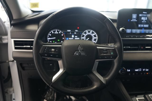 Used 2022 Mitsubishi Outlander SE AWD/4WD image 22
