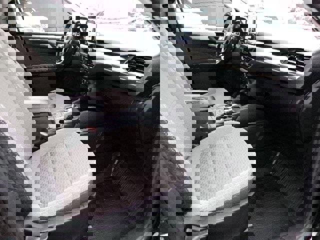 Certified 2022 Ford Escape SE w/ SE Sport Appearance Package image 3