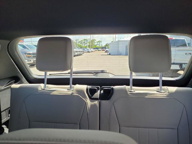 Used 2022 Volkswagen Tiguan SE R-Line FWD image 15