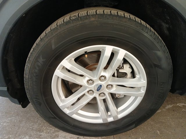 Certified 2022 Ford Explorer XLT image 28