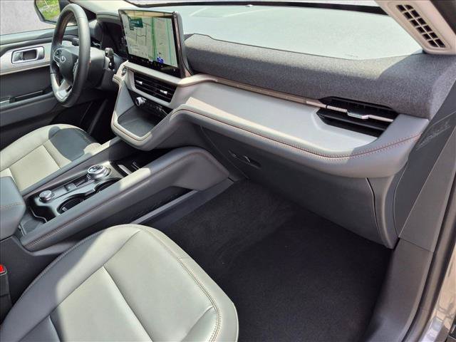 Certified 2025 Ford Explorer Active w/ Active Comfort Package RWD image 22