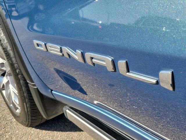 Used 2024 GMC Sierra 1500 Denali w/ Denali Reserve Package image 11