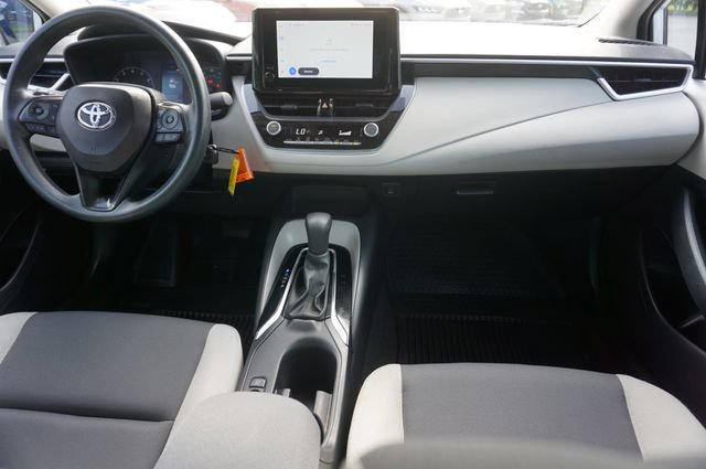 Used 2024 Toyota Corolla LE FWD image 6