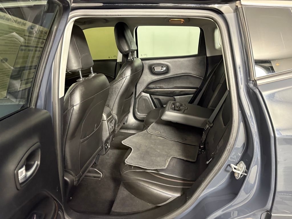 Used 2018 Jeep Compass Limited image 29