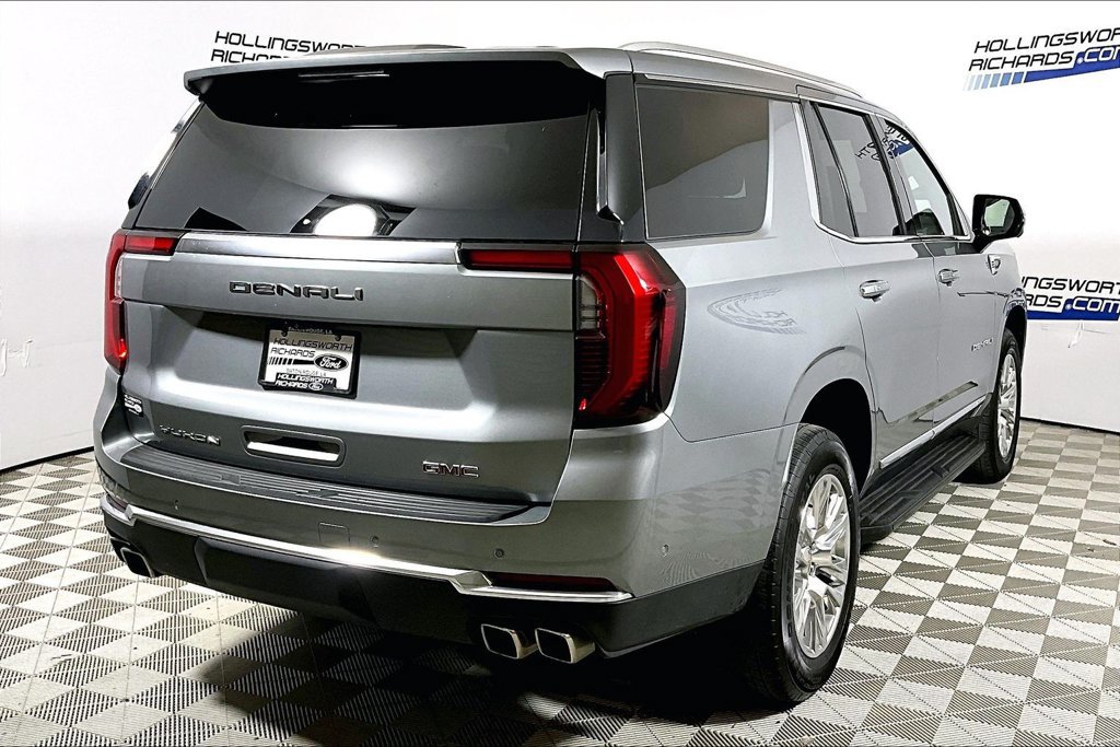 Used 2025 GMC Yukon Denali AWD/4WD image 9