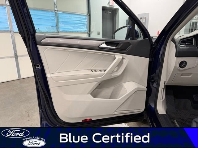 Used 2023 Volkswagen Tiguan SE image 23
