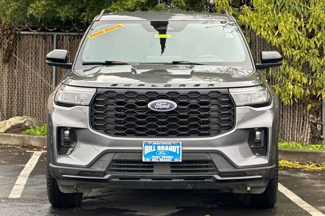 Certified 2025 Ford Explorer ST-Line w/ ST-Line Street Pack image 6