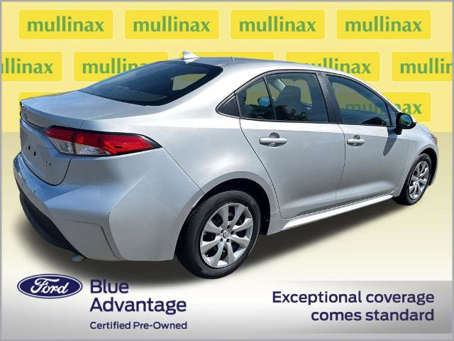 Used 2025 Toyota Corolla LE FWD image 3