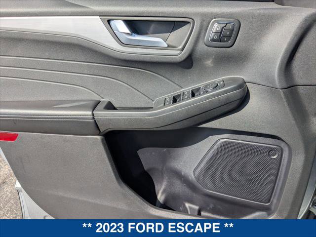Certified 2023 Ford Escape Platinum AWD/4WD image 10
