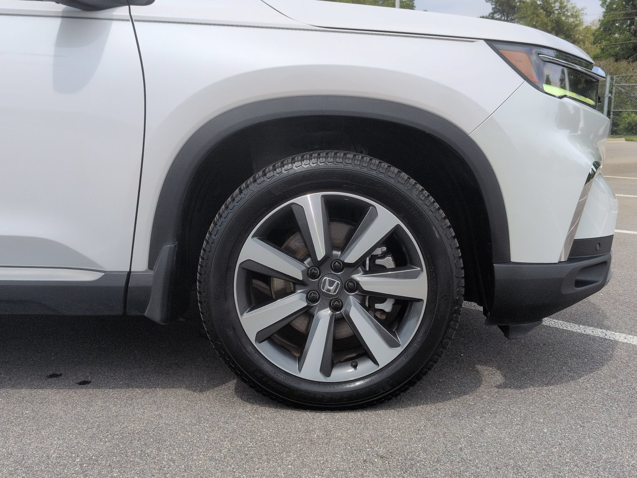 Used 2024 Honda Pilot Touring image 11