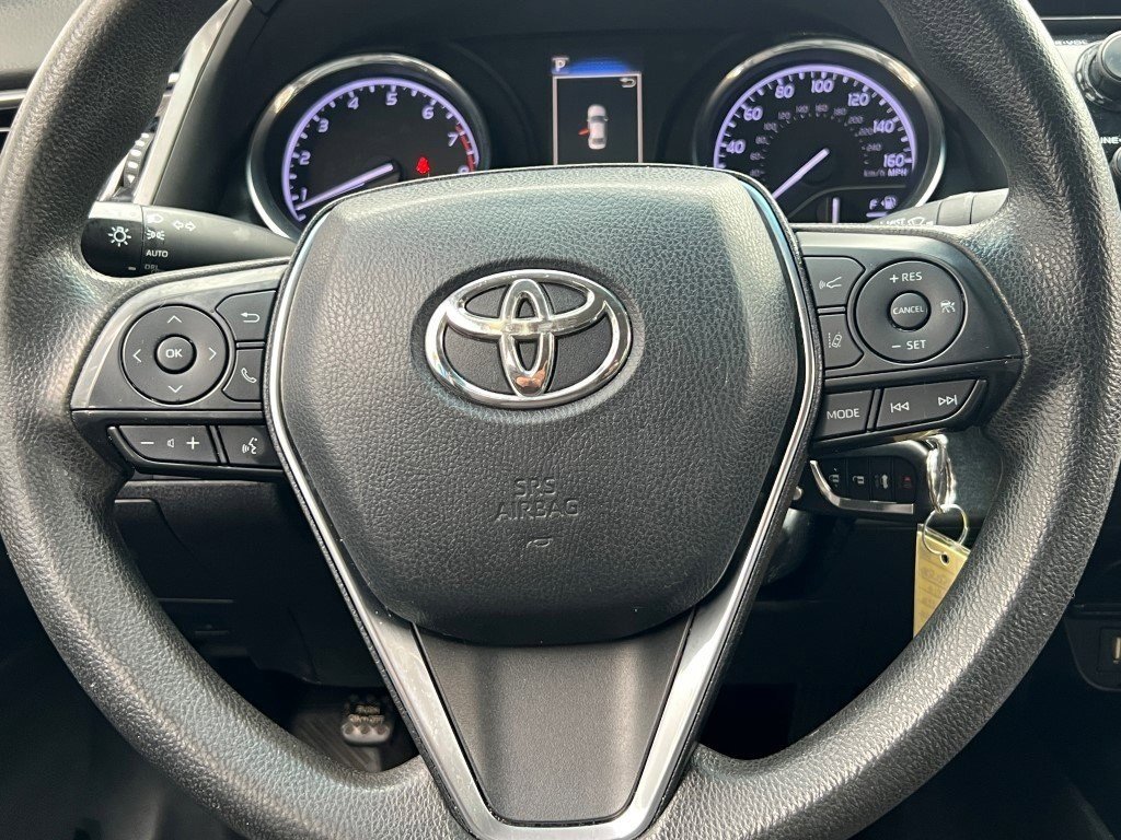 Used 2019 Toyota Camry LE image 19
