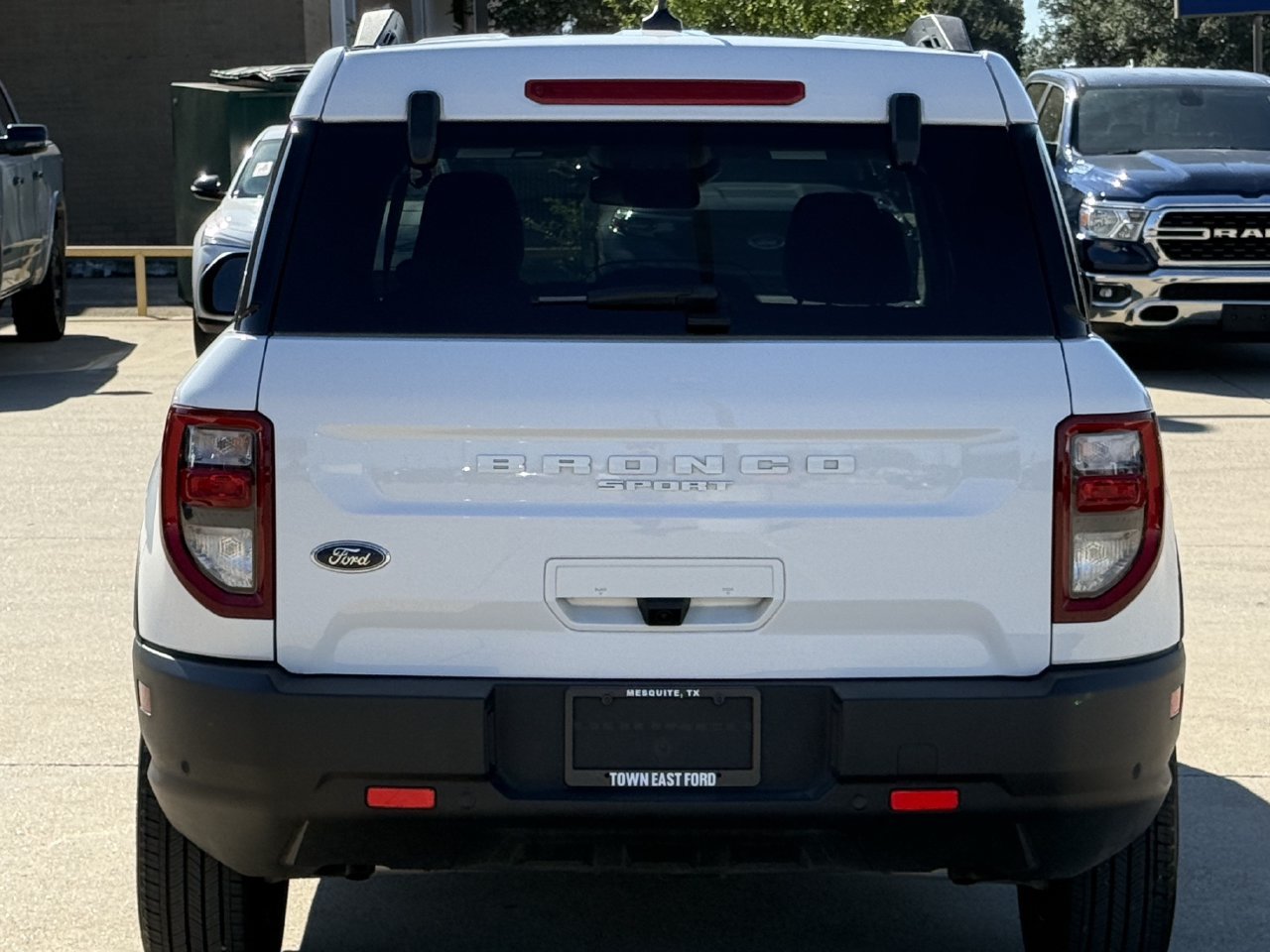 Certified 2023 Ford Bronco Sport Outer Banks w/ Tech Package AWD/4WD image 6
