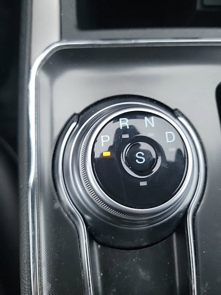 Certified 2022 Ford Edge ST-Line w/ Class II Trailer Tow Package image 39