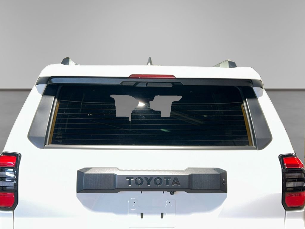Used 2025 Toyota 4Runner SR5 AWD/4WD image 6