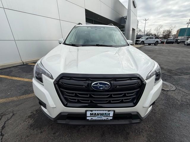 Used 2024 Subaru Forester Premium image 8