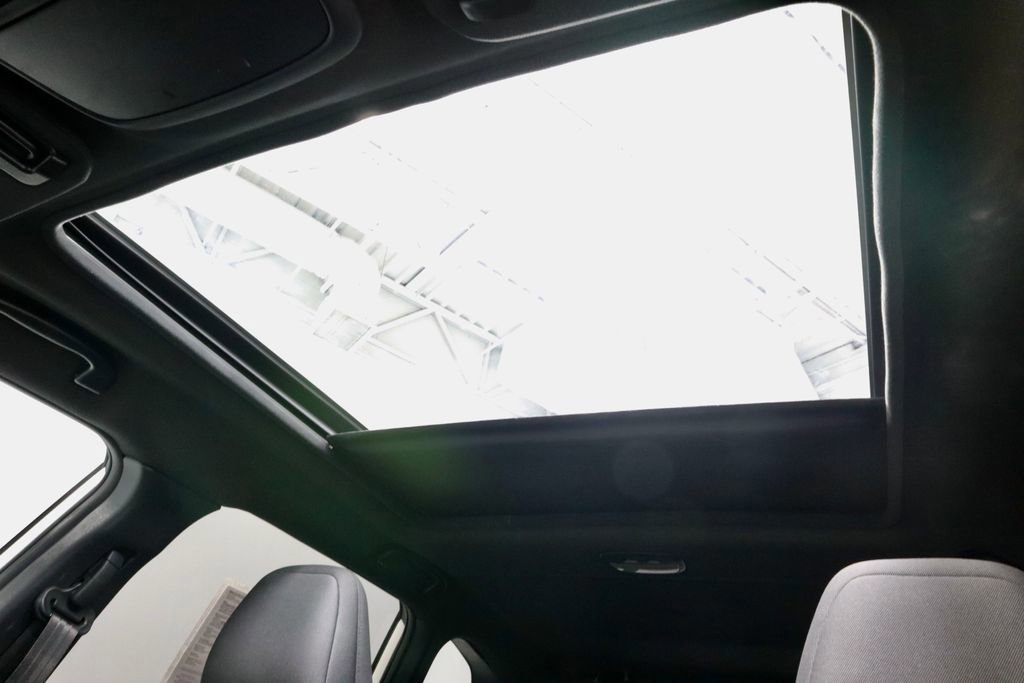 Used 2025 Subaru Forester Premium image 31