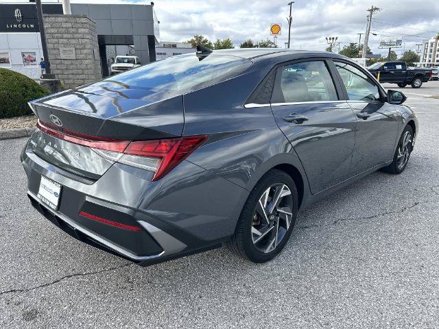 Used 2024 Hyundai Elantra SEL FWD image 4