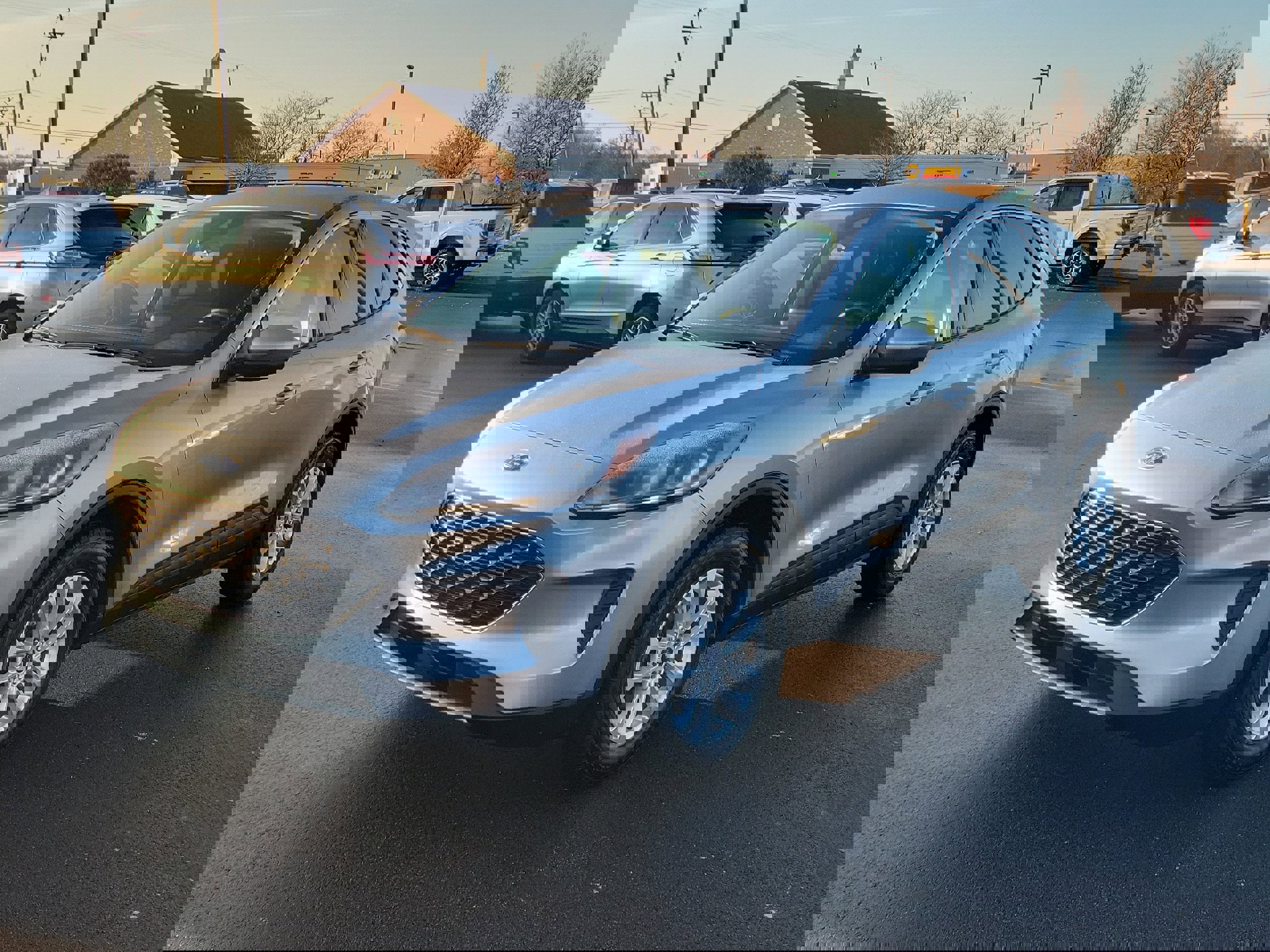 Certified 2021 Ford Escape SE image 2