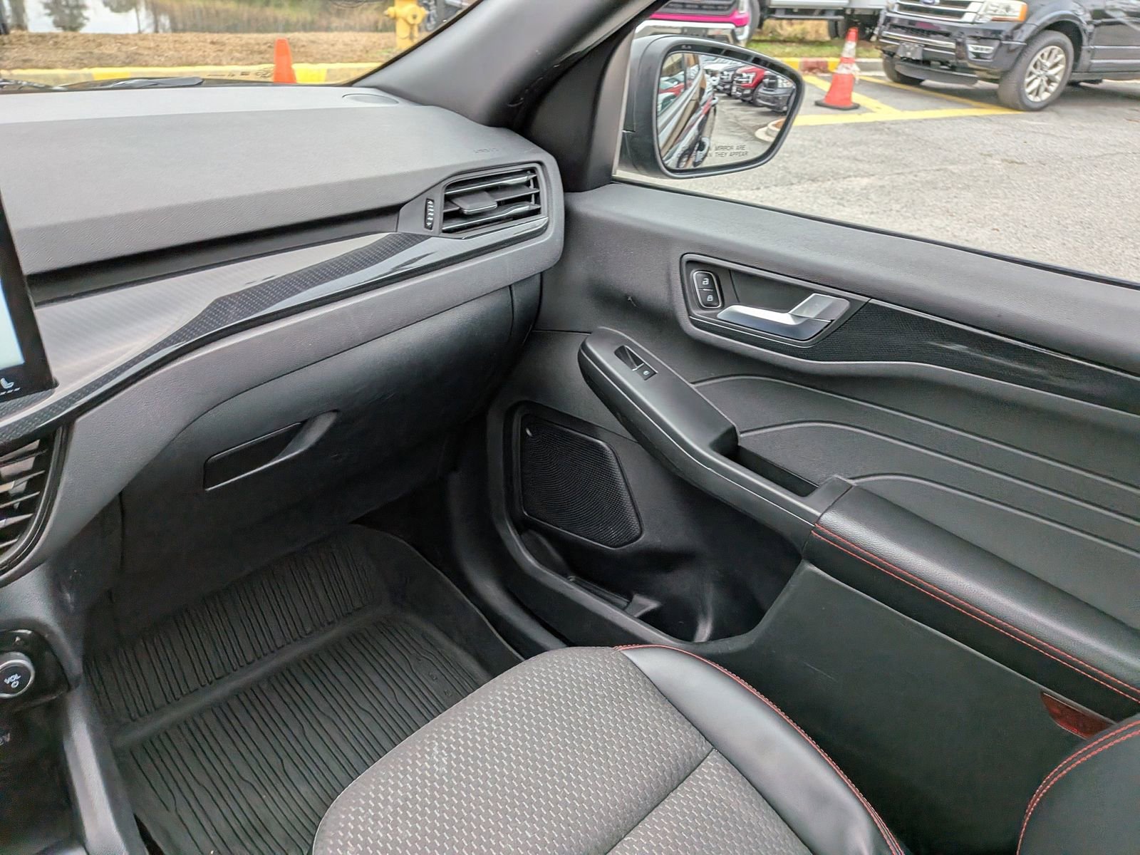 Certified 2023 Ford Escape ST-Line w/ Tech Pack #1 image 19