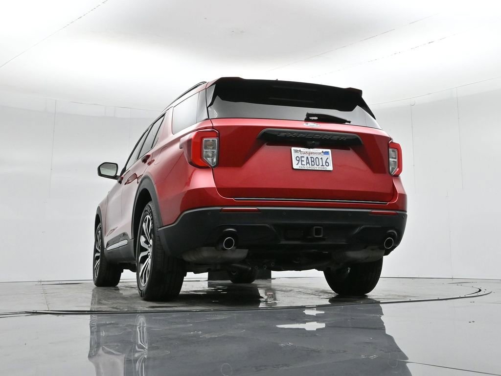 Certified 2022 Ford Explorer ST-Line w/ Class IV Trailer Tow Package image 54