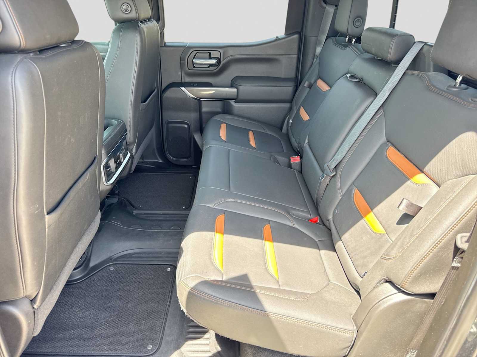 Used 2022 GMC Sierra 1500 AT4 w/ AT4 Preferred Package AWD/4WD image 19