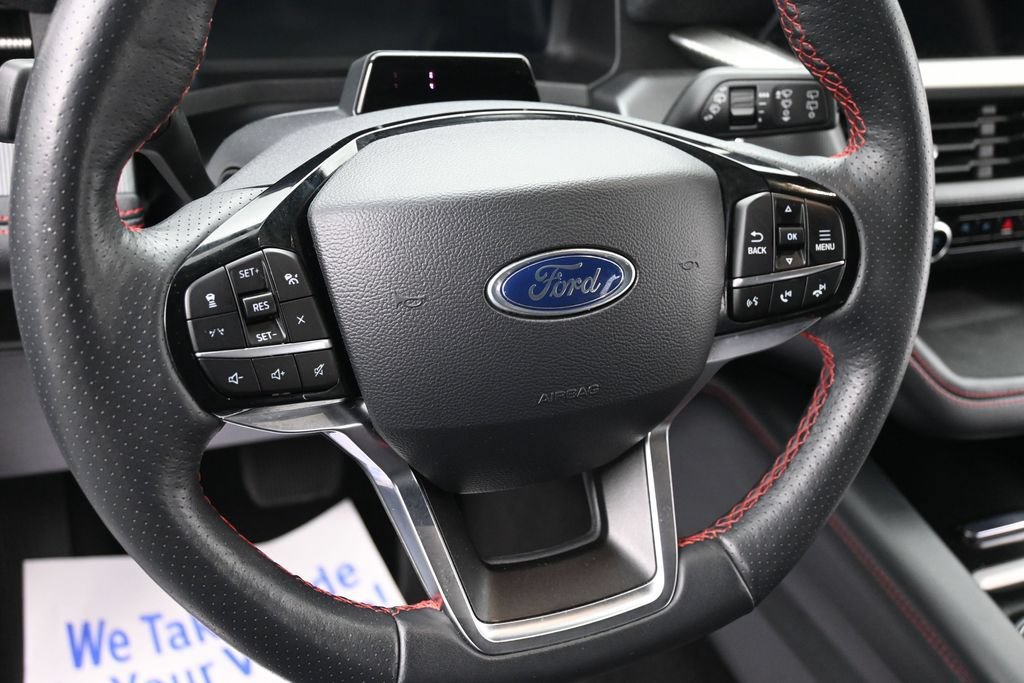 Certified 2025 Ford Explorer ST-Line AWD/4WD image 16